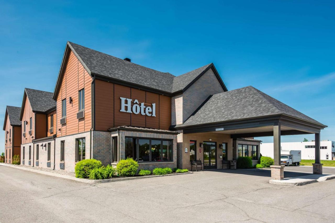 Econo Lodge Inn & Suites Saint Apollinaire Eksteriør bilde