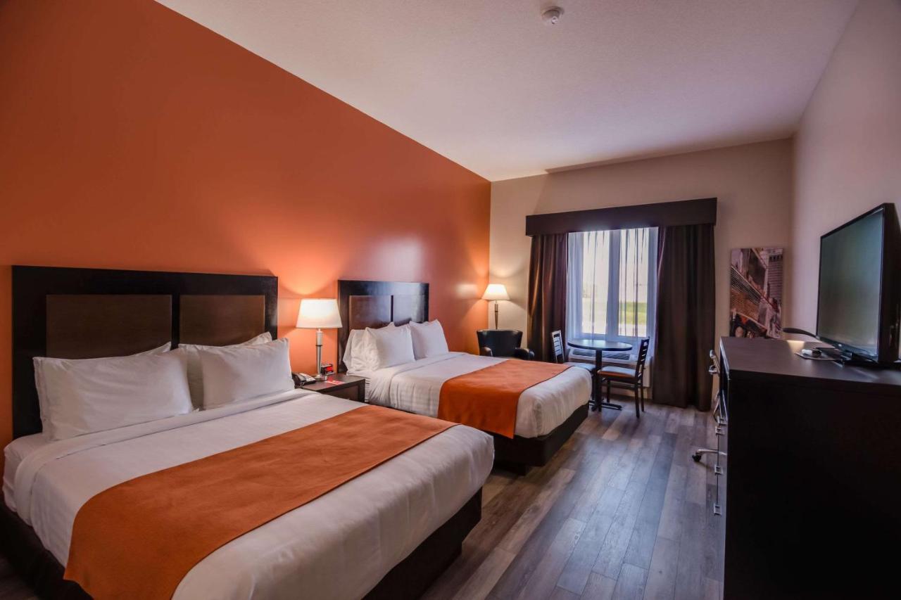 Econo Lodge Inn & Suites Saint Apollinaire Eksteriør bilde